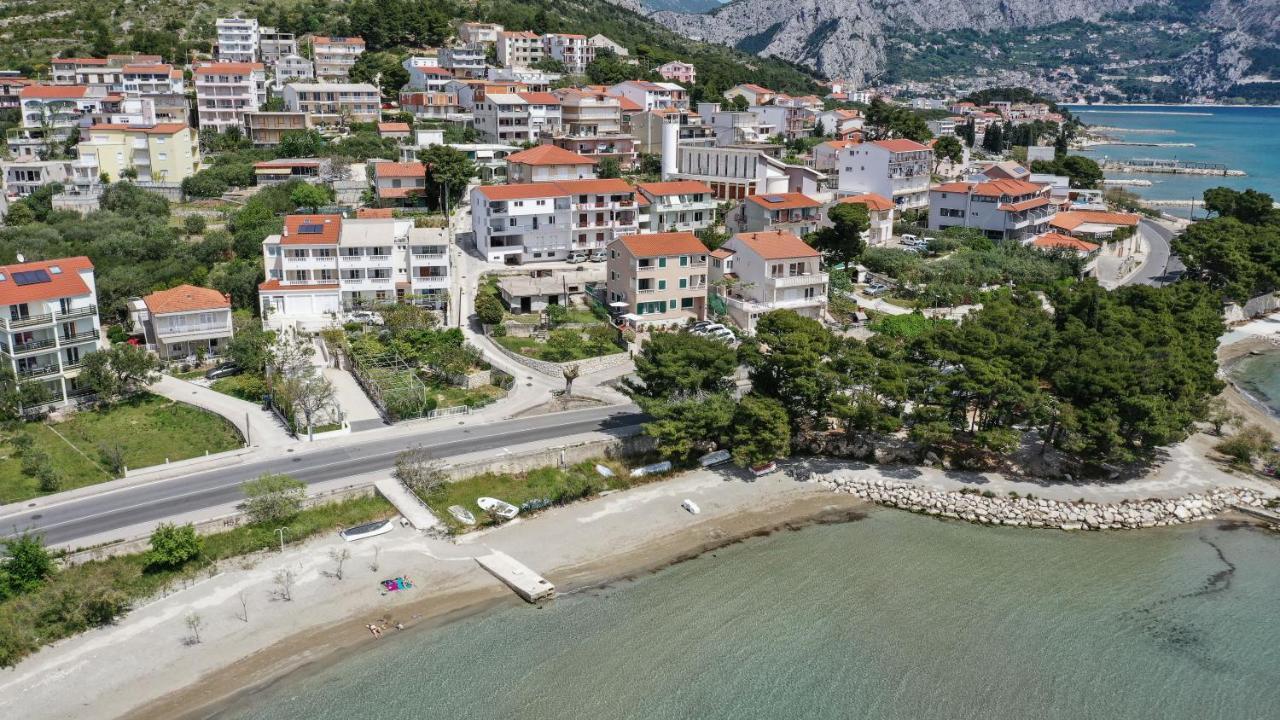 Villa Lidija オミシュ エクステリア 写真